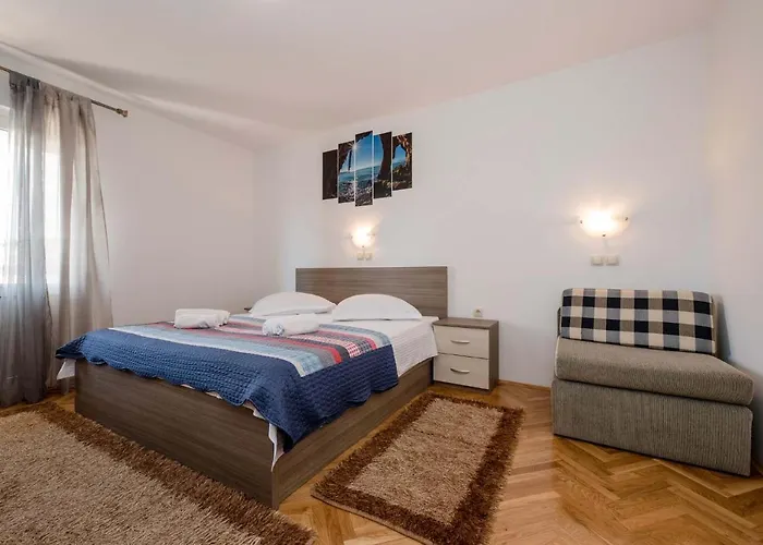 Paradise Apartments Apartamento Lopar