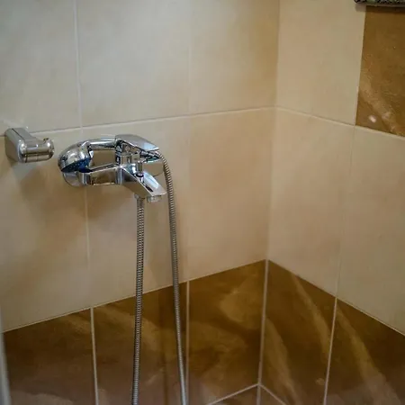 3 Apartment *