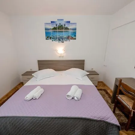 Apartment 3 Lopar