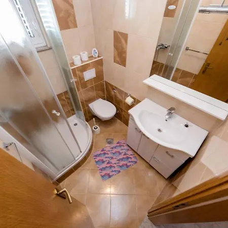 3 Apartment Lopar