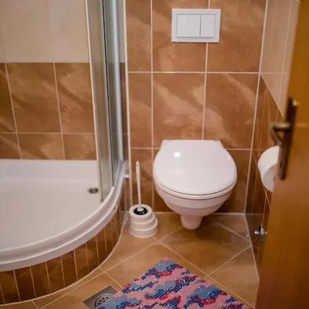 Apartment 3 *